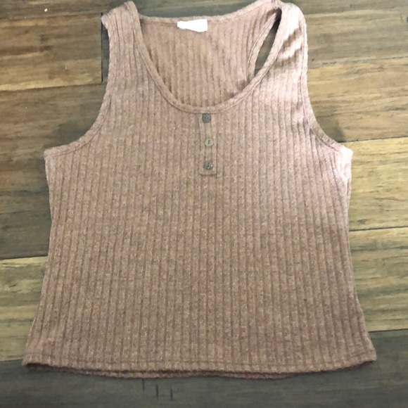 Peach tank top - Picture 2 of 3